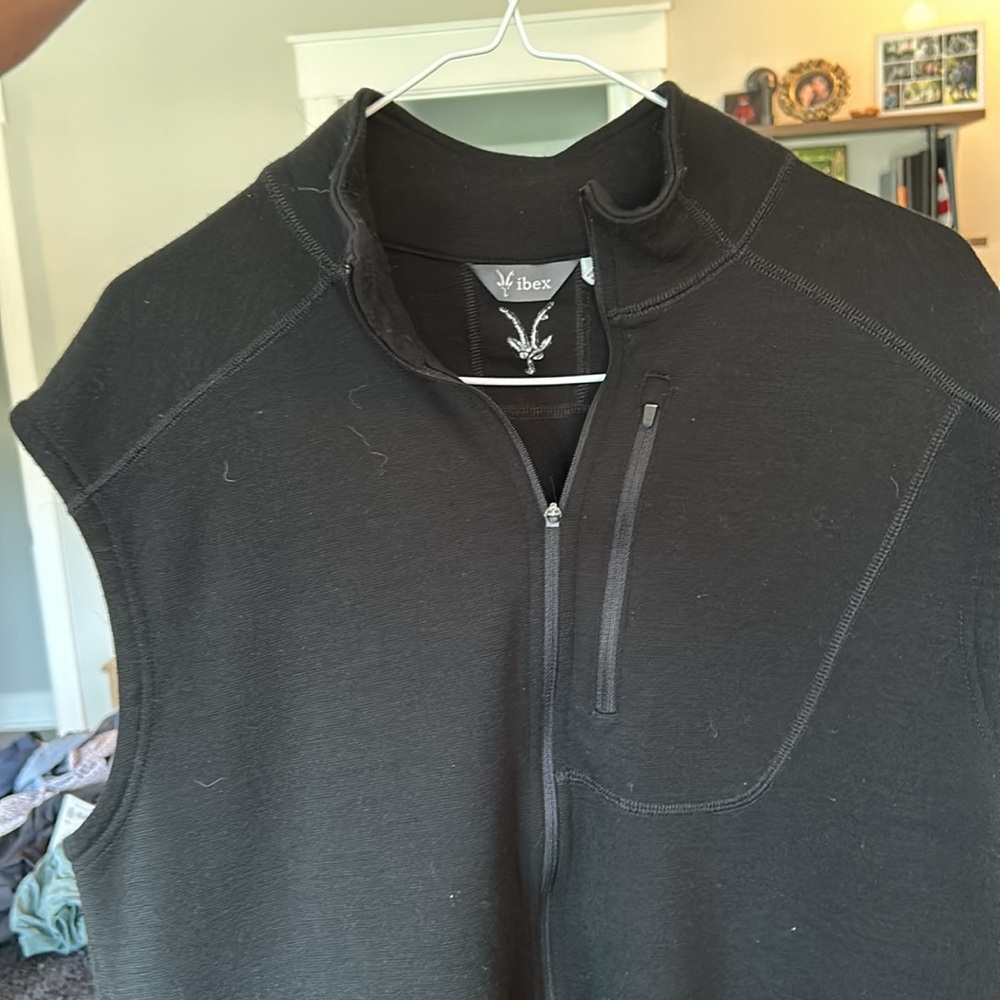 Ibex Mens Shak Vest size XL black merino wool